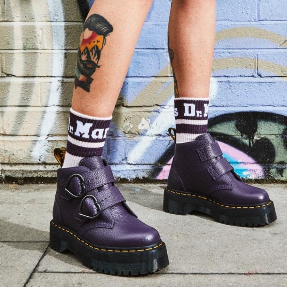Dr Martens DEVON HEART PLATFORM Boots Rare Find Soft Rich Leather Comfortable